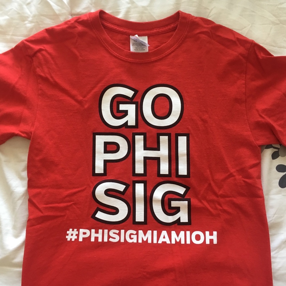 Phi Sigma Sigma tee